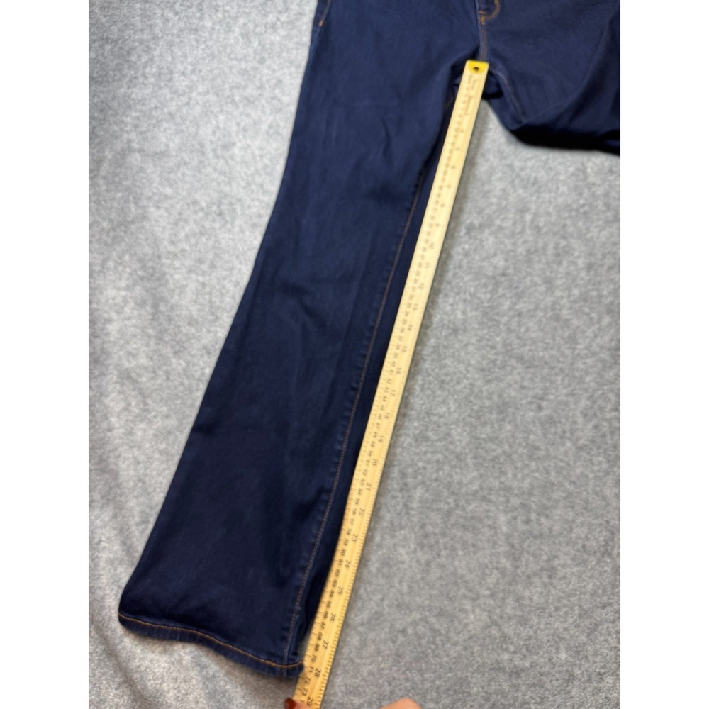 Old Navy Kicker Bootcut Jeans Womens 6 Blue Cotton Stretch Dark Wash Mid Rise - Picture 7 of 8